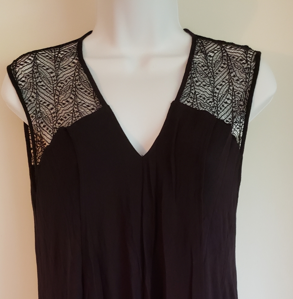 NEW! BLACK LACEY TANK